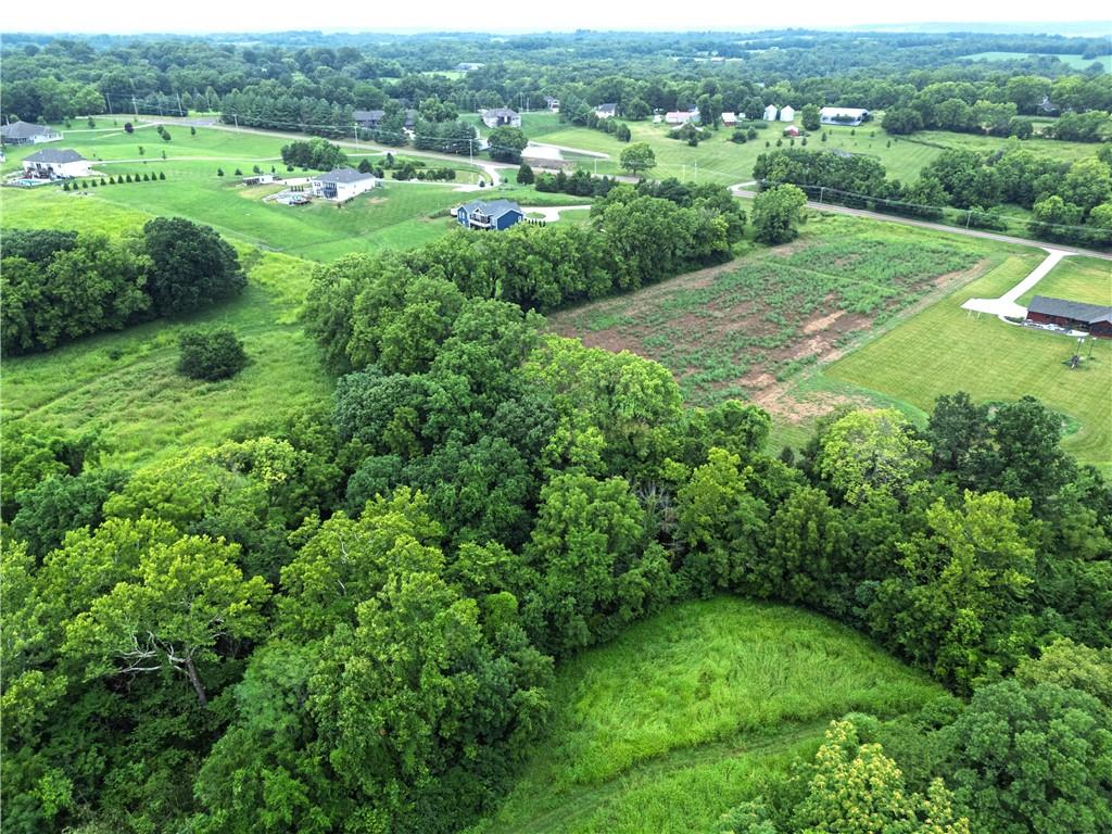 21201 E Blue Mills Rd, Independence, MO 64058