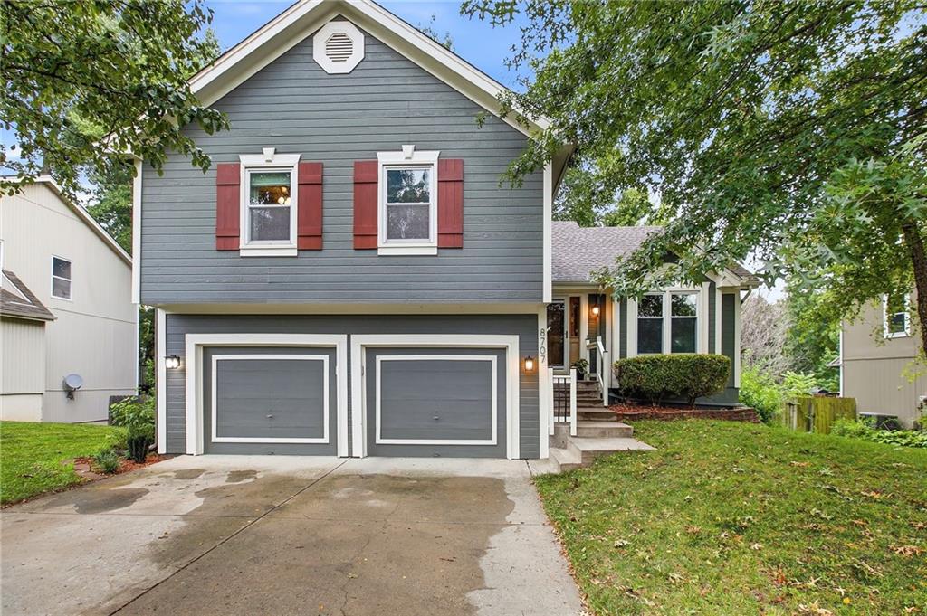 8707 N Mcdonald Ave, Kansas City, MO 64153