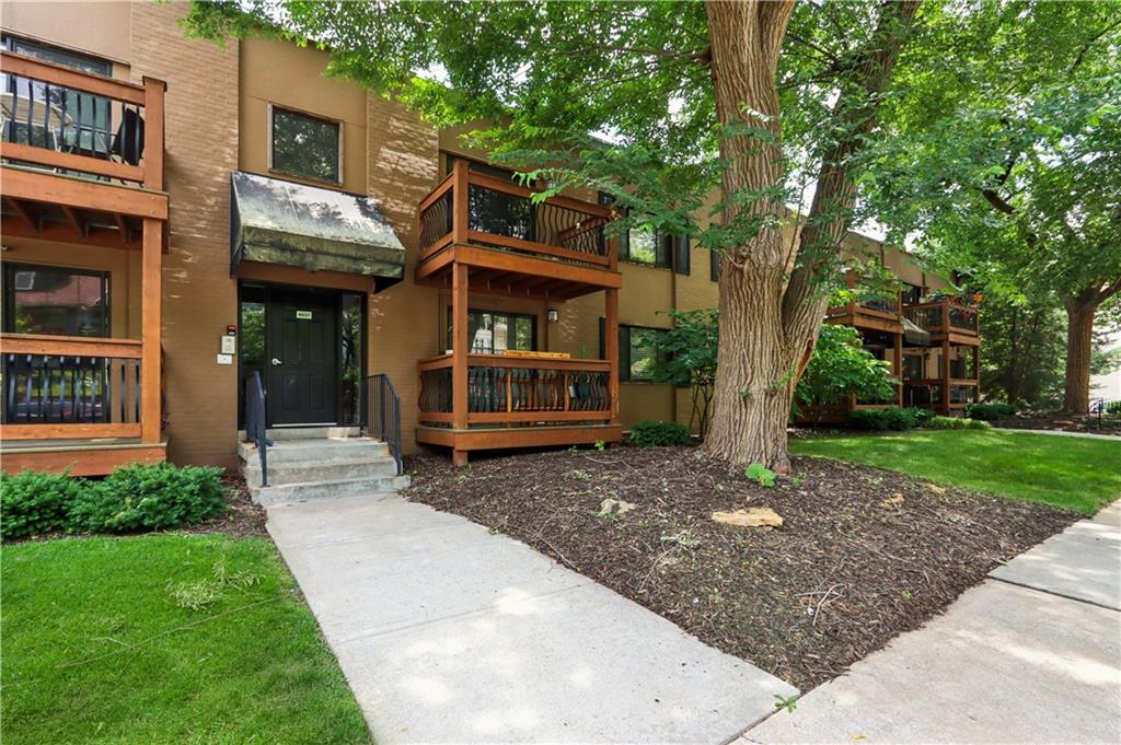 4537 Holly St #4, Kansas City, MO 64111