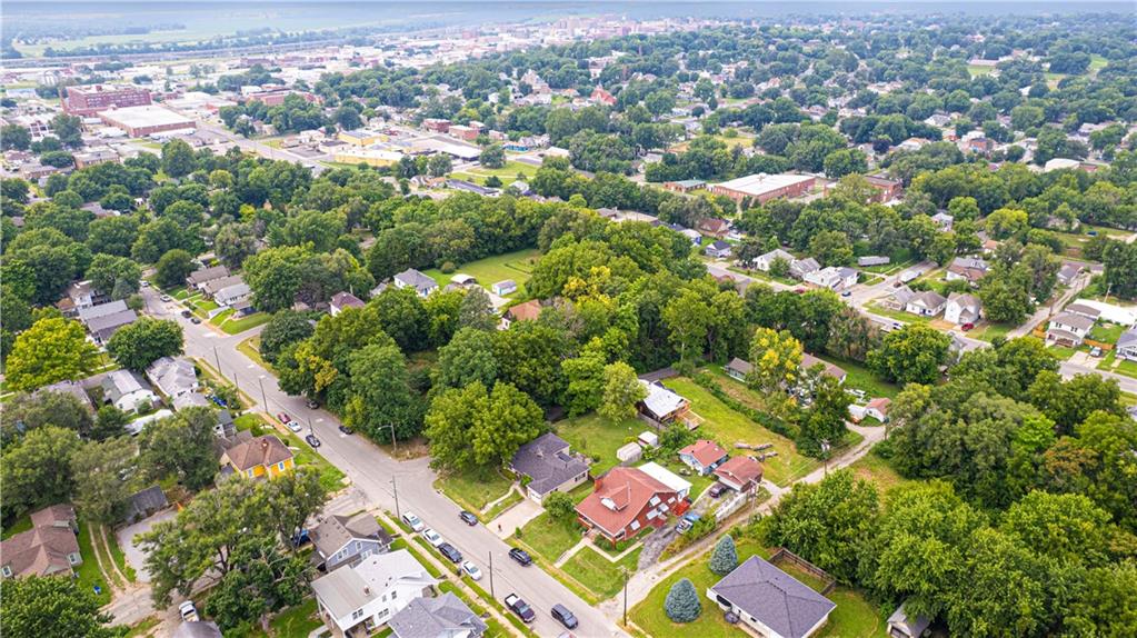1901 Sacramento St, St Joseph, MO 64507