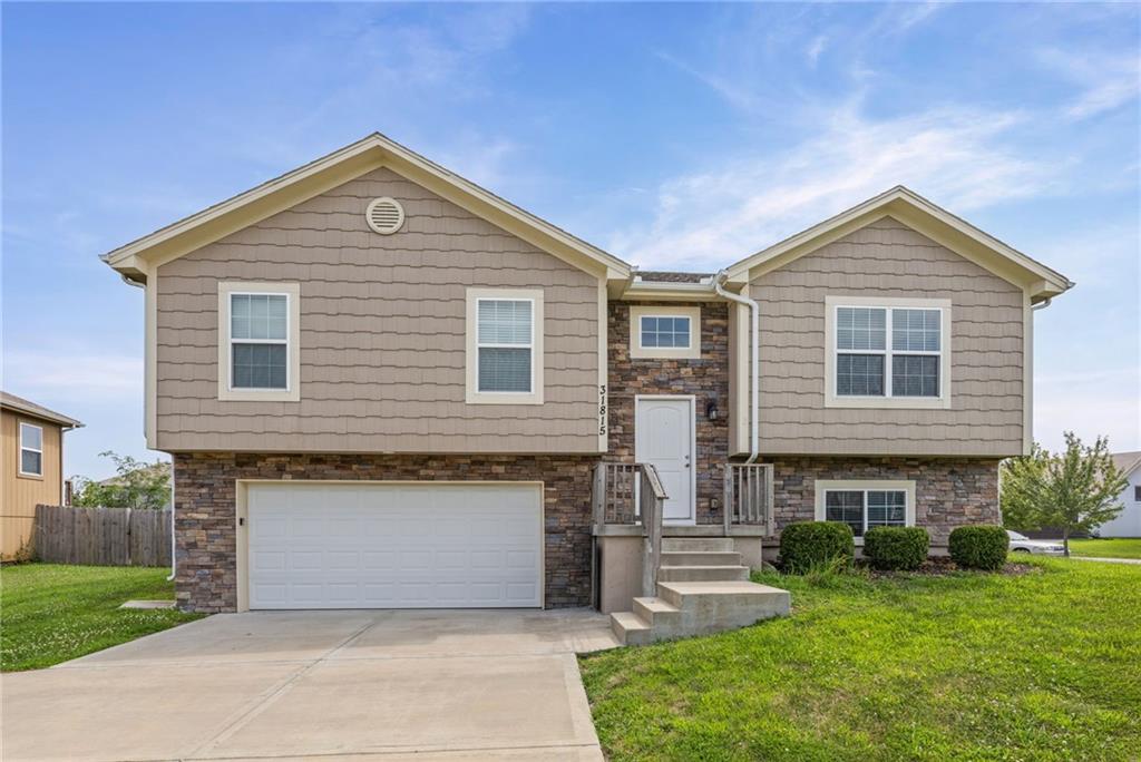 31815 W 171st St, Gardner, KS 66030