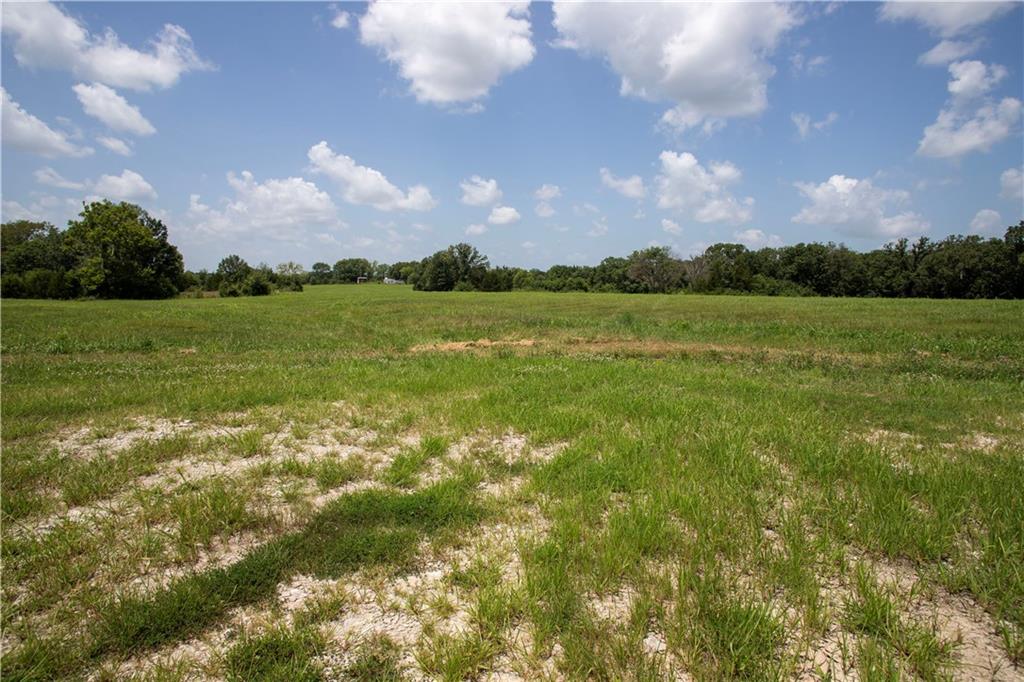 811 SE 600th Rd, Knob Noster, MO 65336