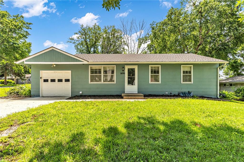5015 NE 44th St, Kansas City, MO 64117