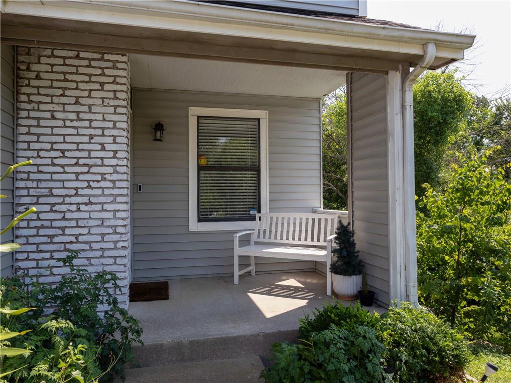 929 Christie Ct, Lawrence, KS 66049