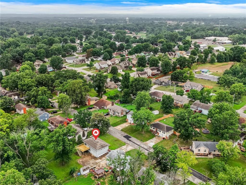 1229 Michele Dr, Excelsior Springs, MO 64024