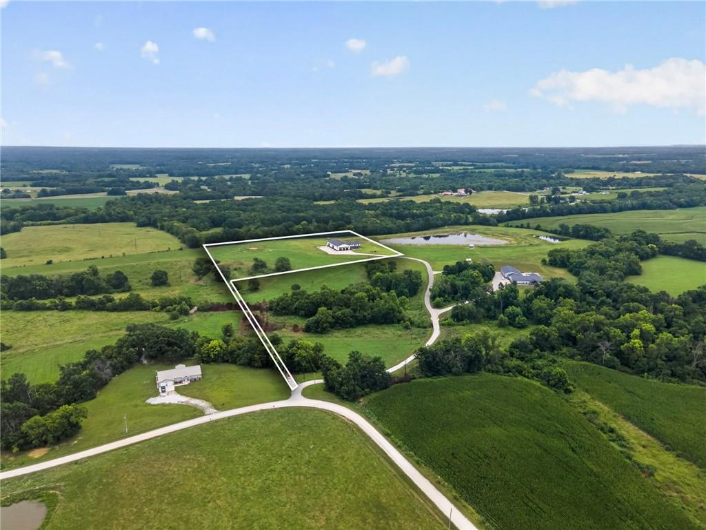 10782 Starr School Rd, Odessa, MO 64076