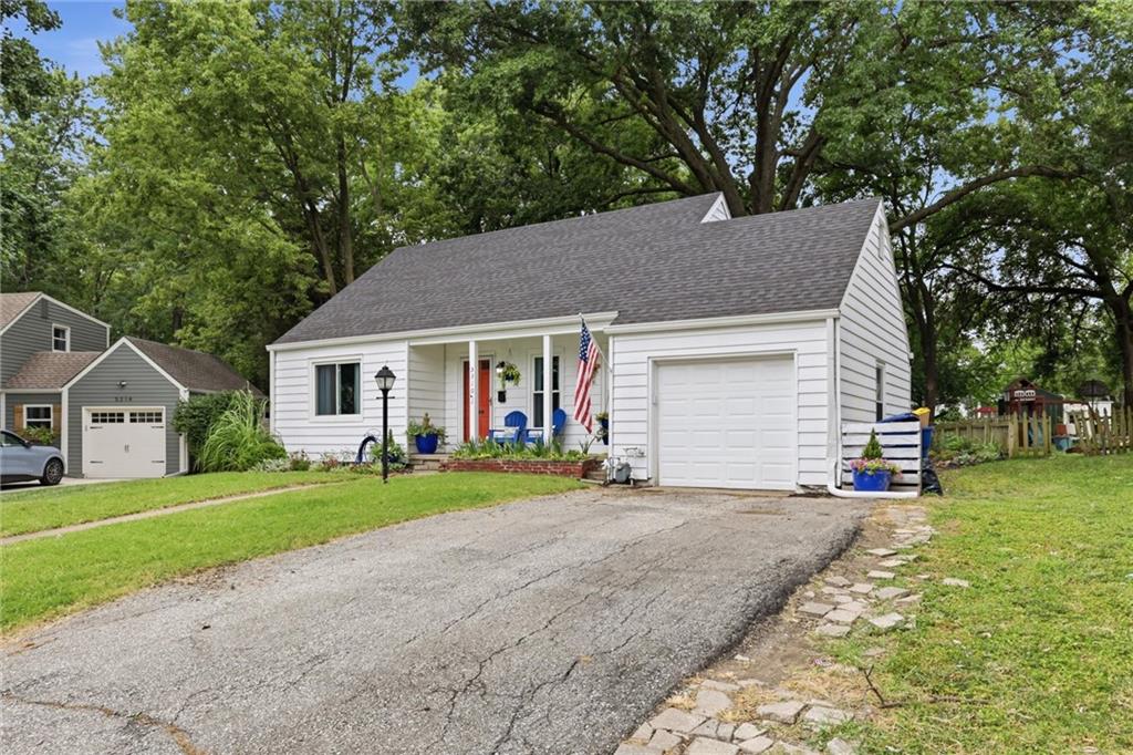 5310 Russell St, Mission, KS 66202