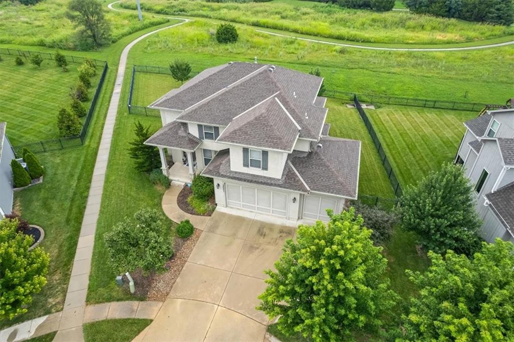 24451 W 111th Pl, Olathe, KS 66061