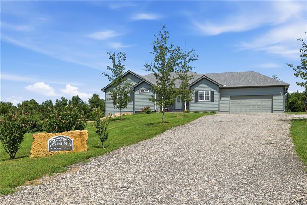 1939 NW 460th Rd, Kingsville, MO 64061
