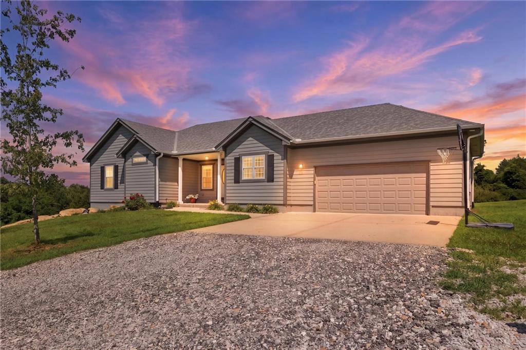 1939 NW 460th Rd, Kingsville, MO 64061