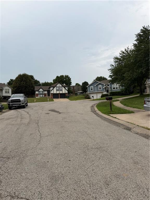 7203 E 133rd Cir, Grandview, MO 64030