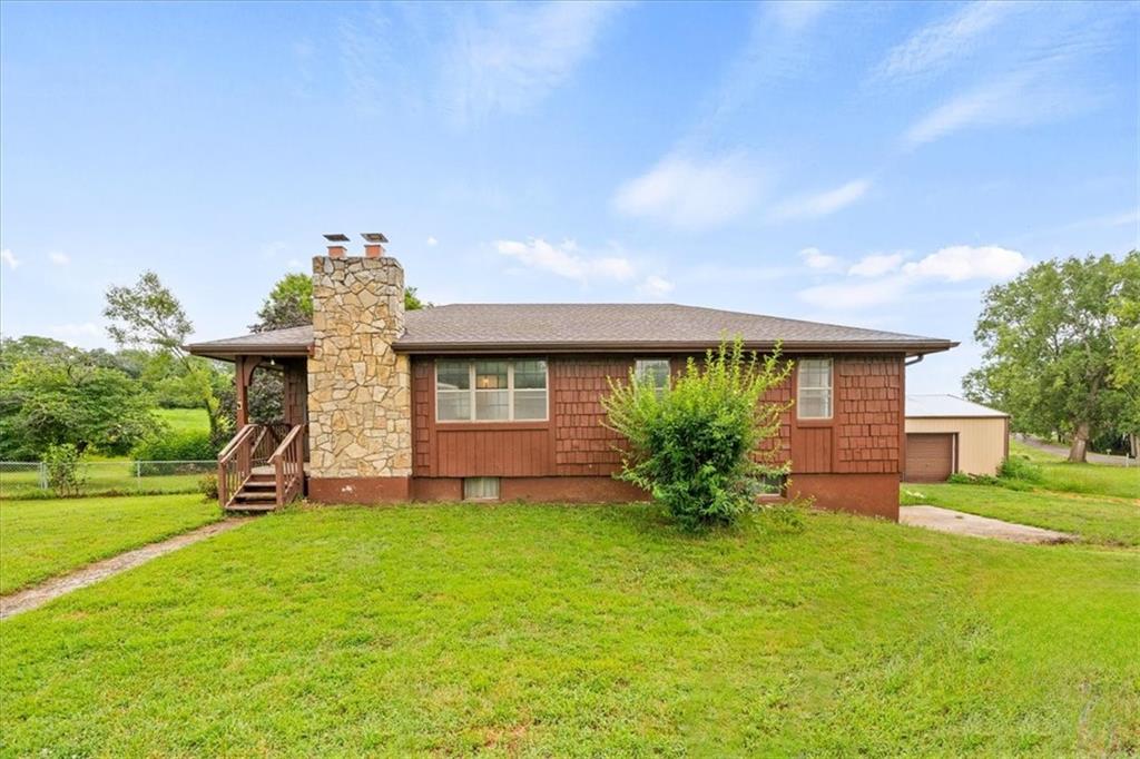 13578 184th St, Linwood, KS 66052
