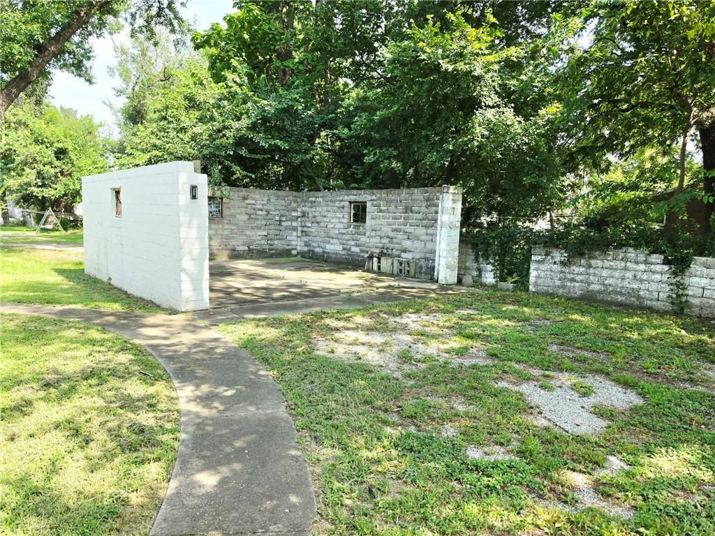 206 E 15th St, Pittsburg, KS 66762