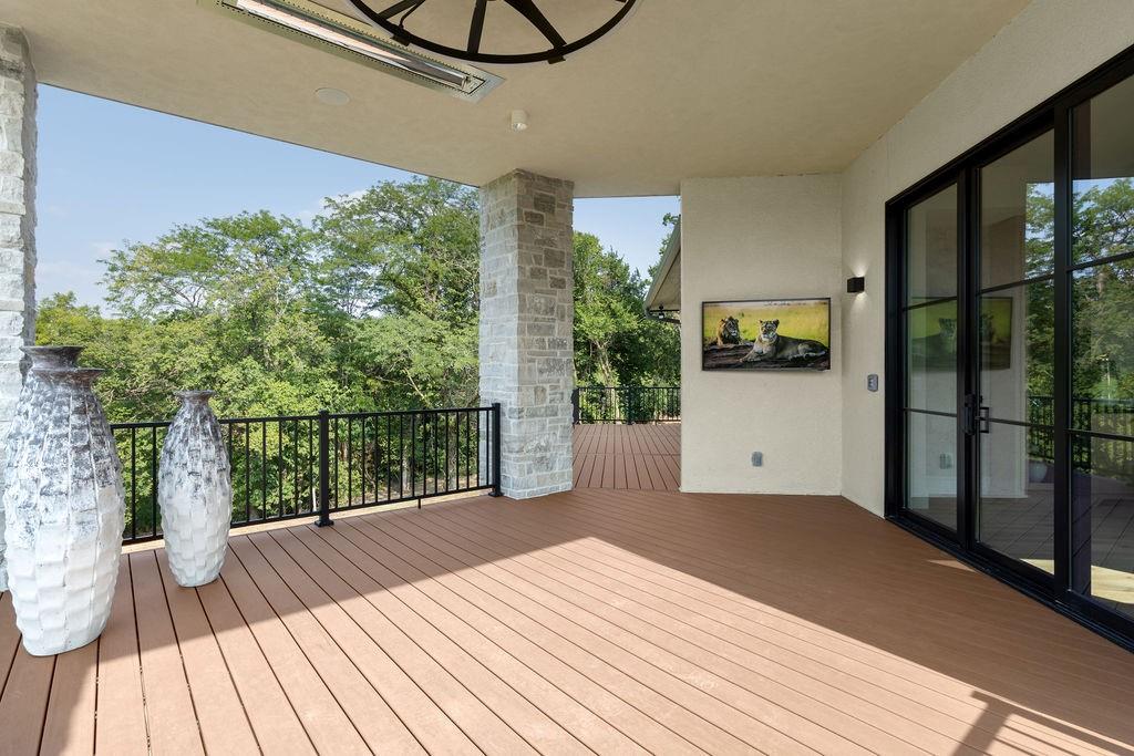 12505 NW Copper Hill Ct, Parkville, MO 64152