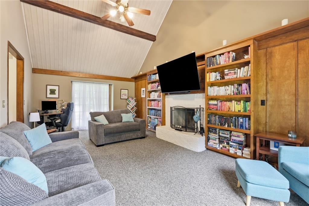1597 El Dorado Dr, Lawrence, KS 66049