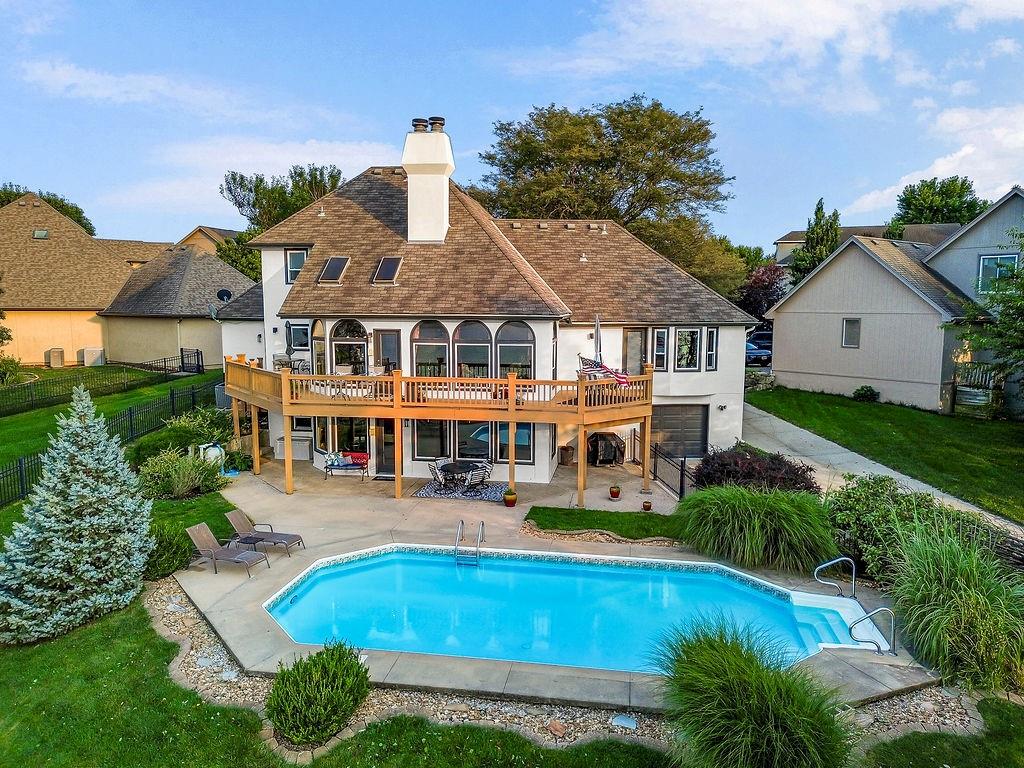 5024 SW Kingfisher Dr, Lee's Summit, MO 64082