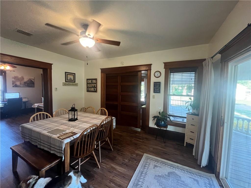 409 S Green St, Yates Center, KS 66783
