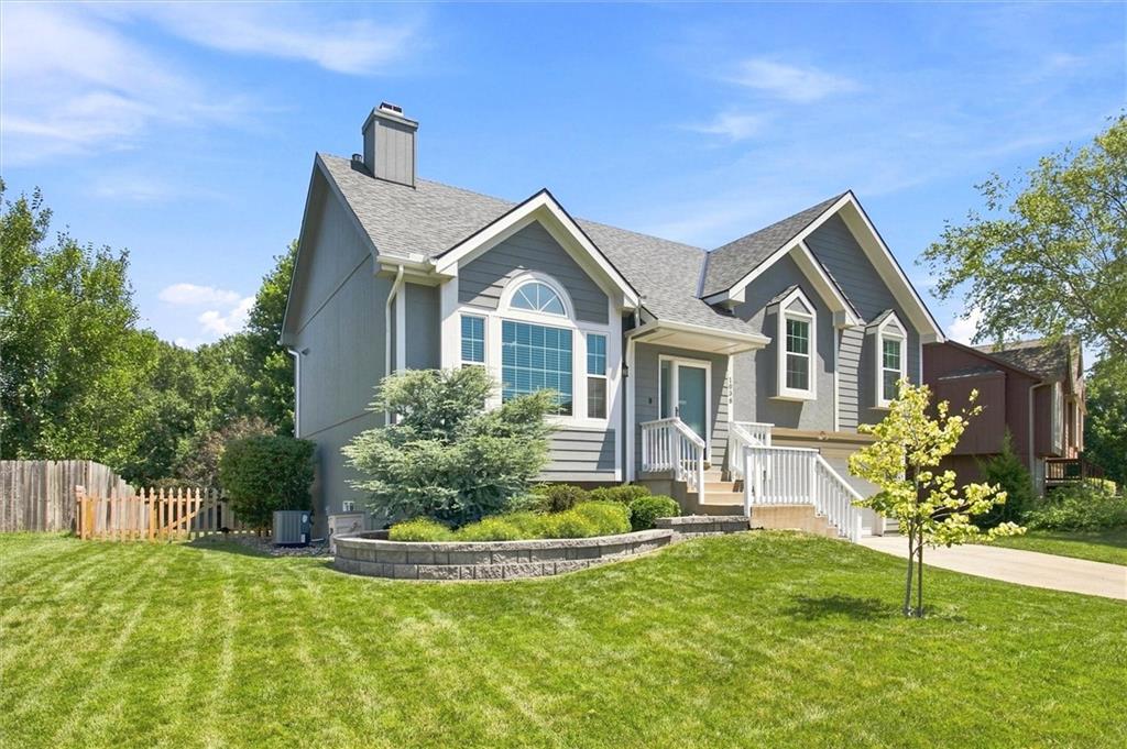 1038 N Logan St, Olathe, KS 66061