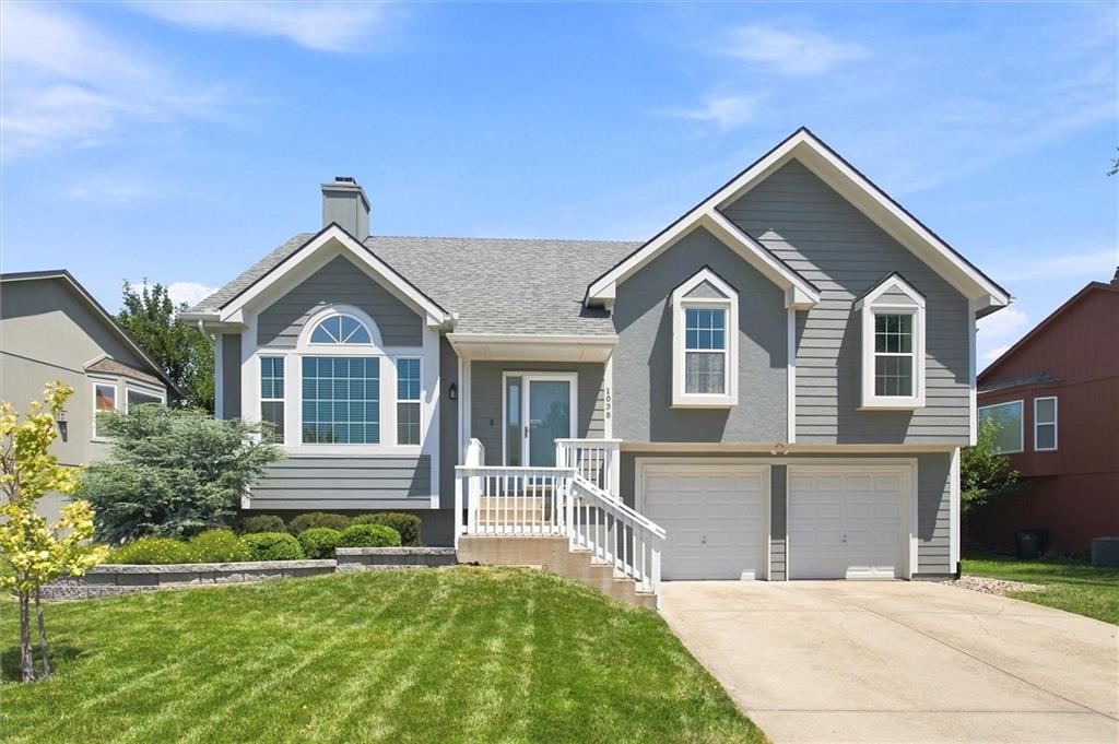 1038 N Logan St, Olathe, KS 66061