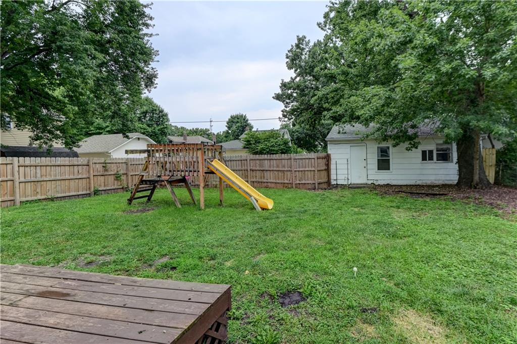 445 S Chestnut St, Olathe, KS 66061