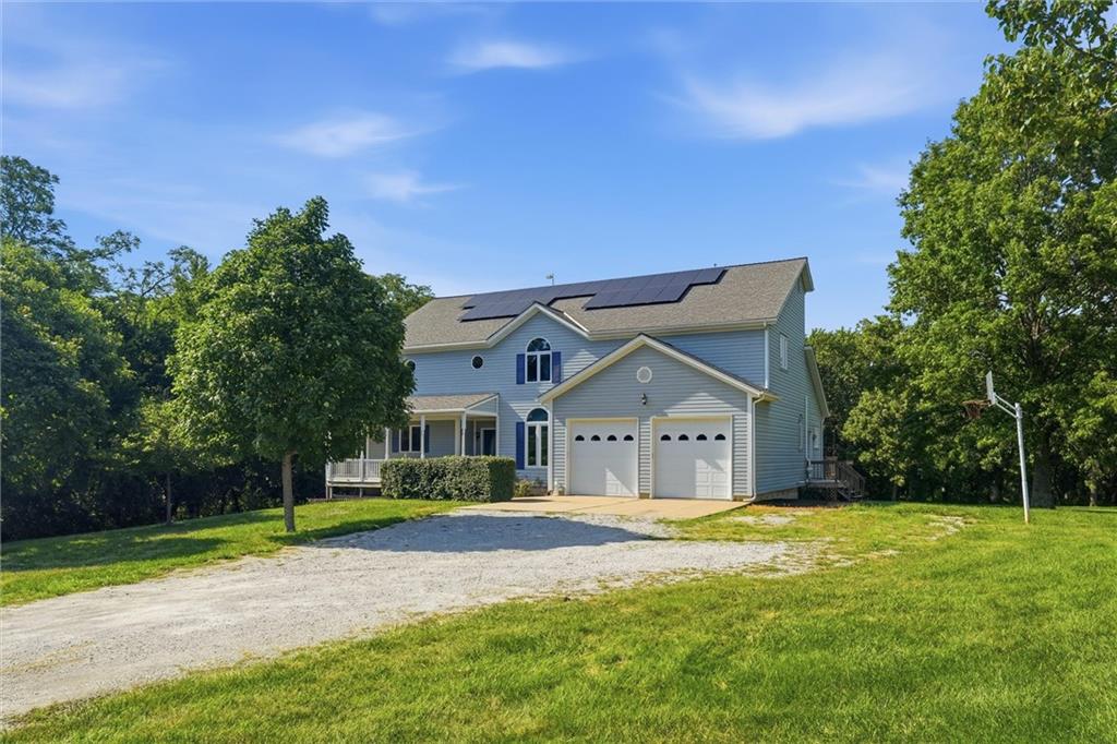 10610 Waverly Rd, Olathe, KS 66061