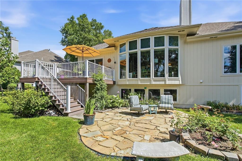 7645 W 149th St, Overland Park, KS 66223