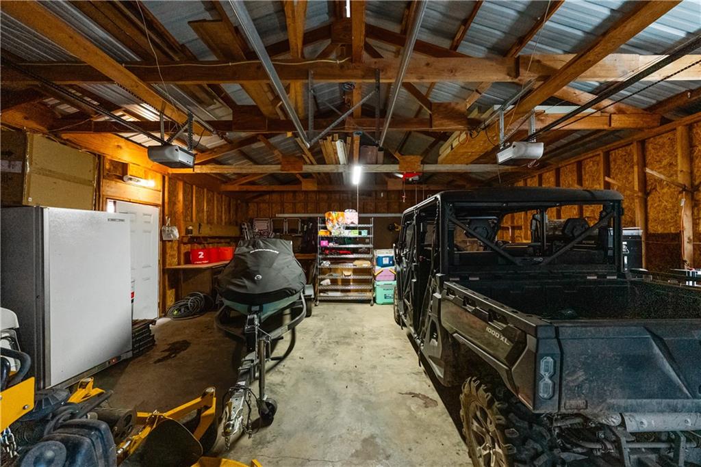 22500 Lakeview Point, Vassar, KS 66543