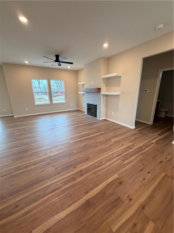 1309 NE White Oaks Ln, Oak Grove, MO 64075