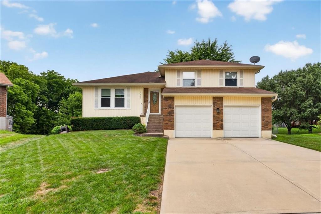 17305 E 51st Ct S, Independence, MO 64055