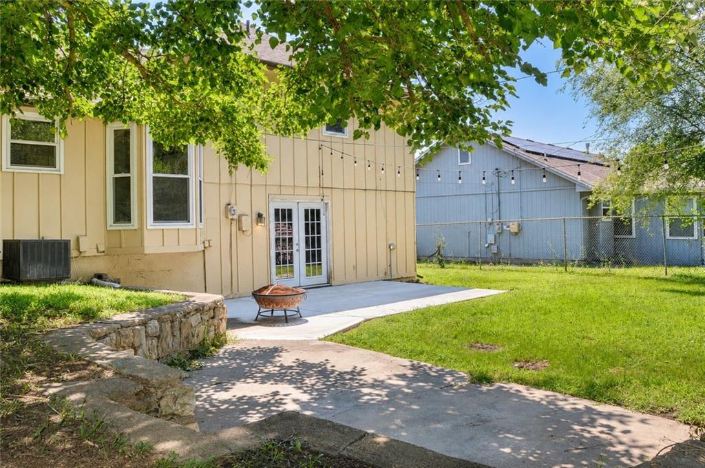 12730 Byars Rd, Grandview, MO 64030