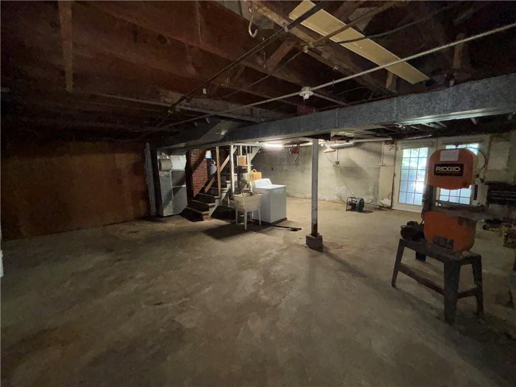 4205 N Kansas Ave, Kansas City, MO 64117