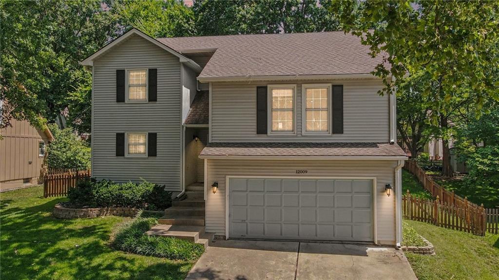 12009 S Hagan St, Olathe, KS 66062