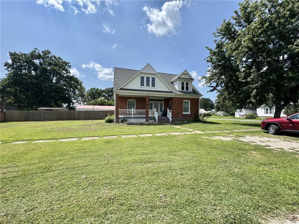200 S Moulton St, Leeton, MO 64761