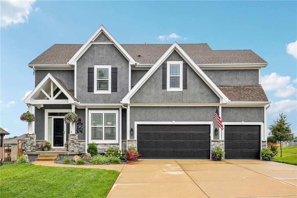 2100 Prairie Creek Dr, Kearney, MO 64060