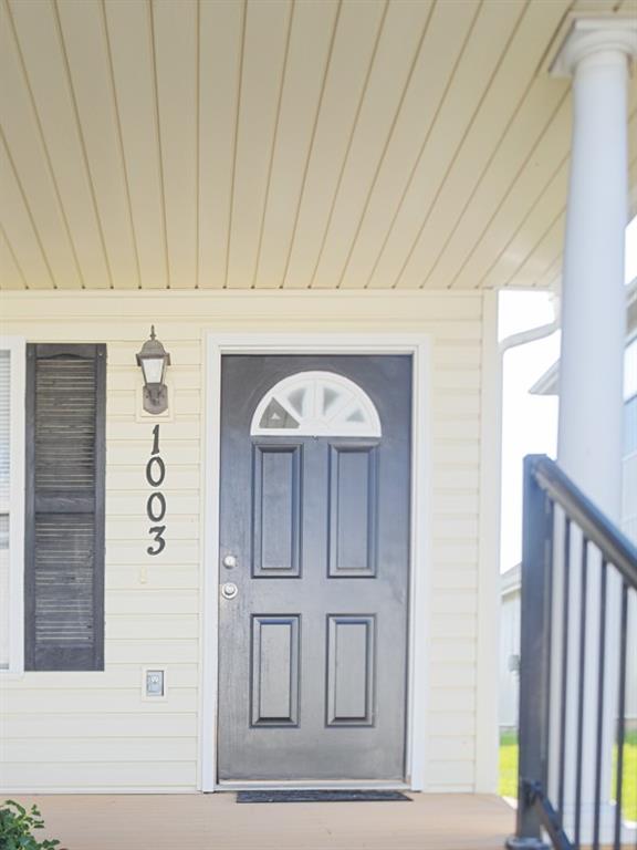 1003 NE Clear Creek Rd, Grain Valley, MO 64029