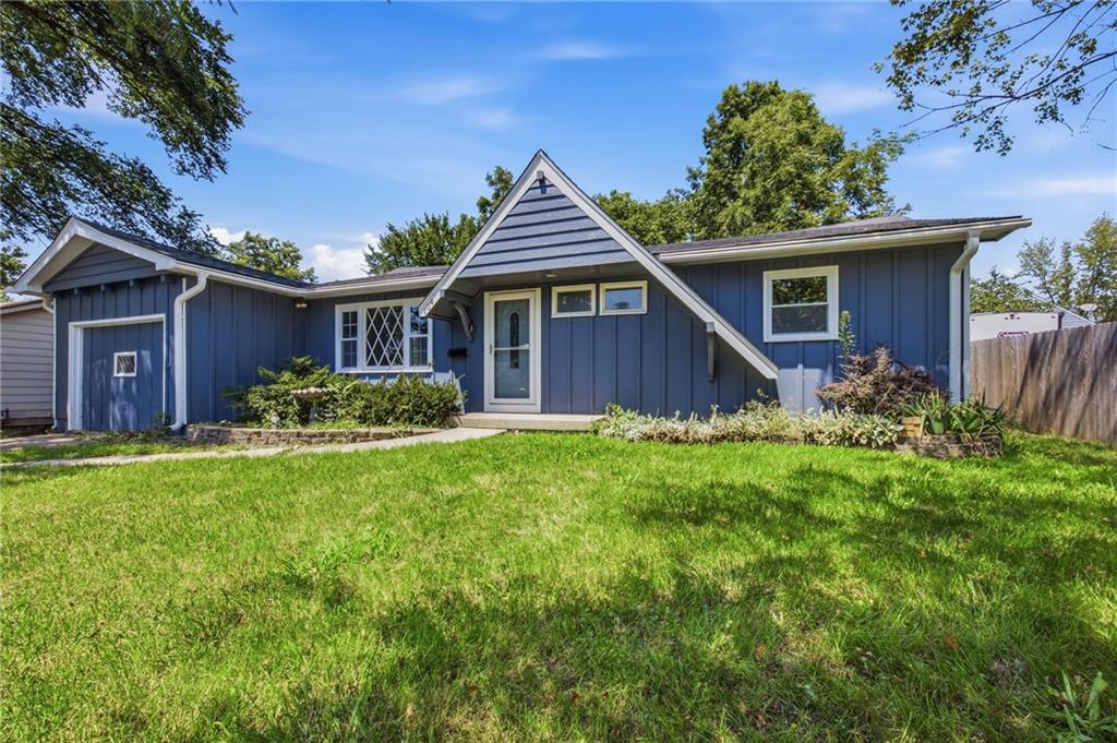 104 Bowman St, Harrisonville, MO 64701