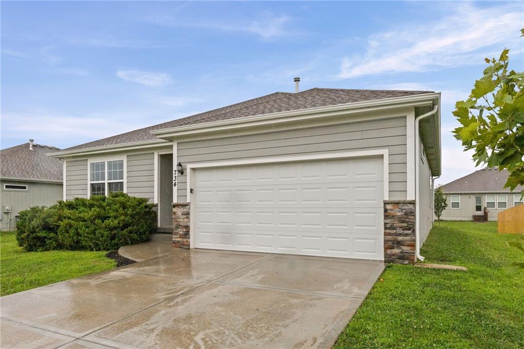 734 S Cypress St, Gardner, KS 66030