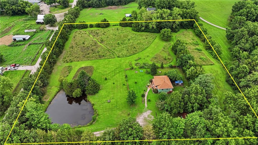 19211 S Beattie Rd, Pleasant Hill, MO 64080