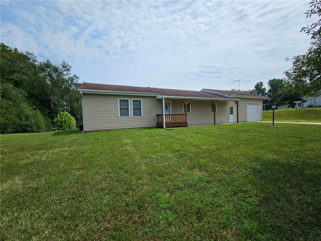 9807 SW State Route Jj Hw, St Joseph, MO 64504