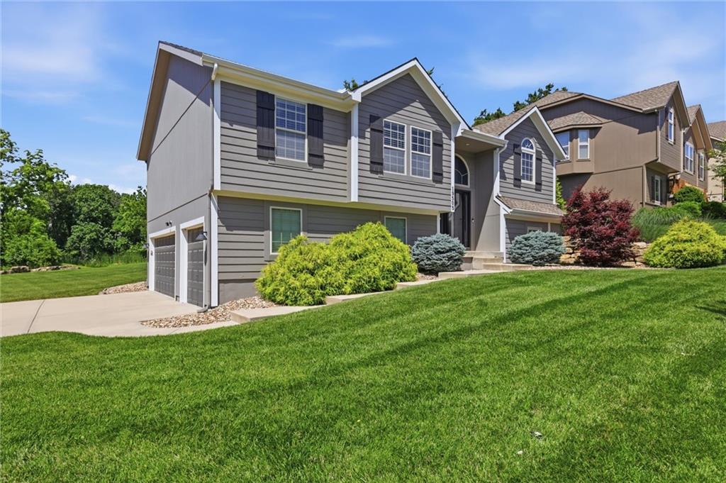 19505 W 110th St, Olathe, KS 66061