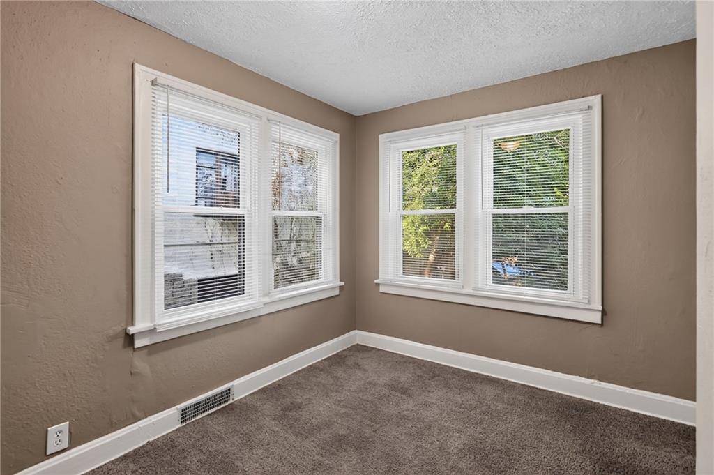 311 Van Brunt Blvd, Kansas City, MO 64124