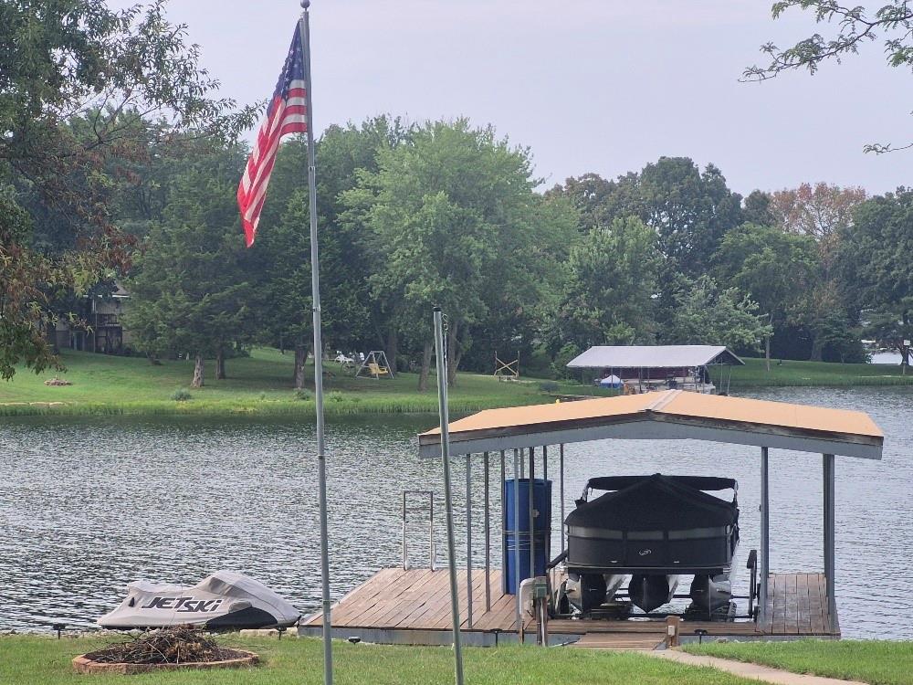 107 Lighthouse Point, Gallatin, MO 64640