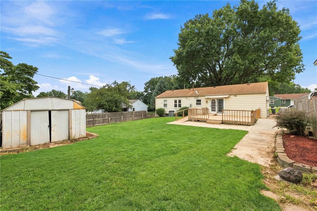 2806 N Spring St, Independence, MO 64050
