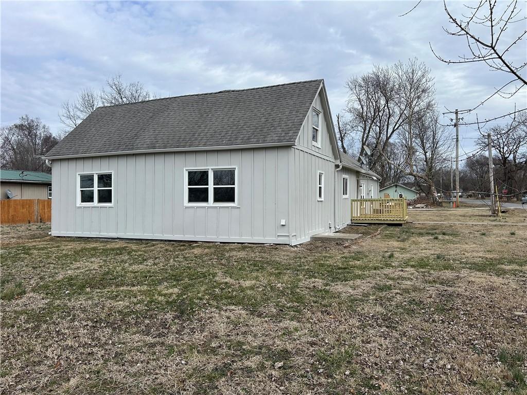 4703 N Hifner St, Independence, MO 64058