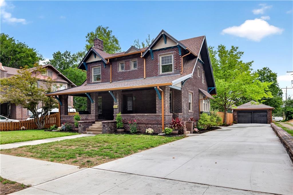 706 W 8th St, Pittsburg, KS 66762