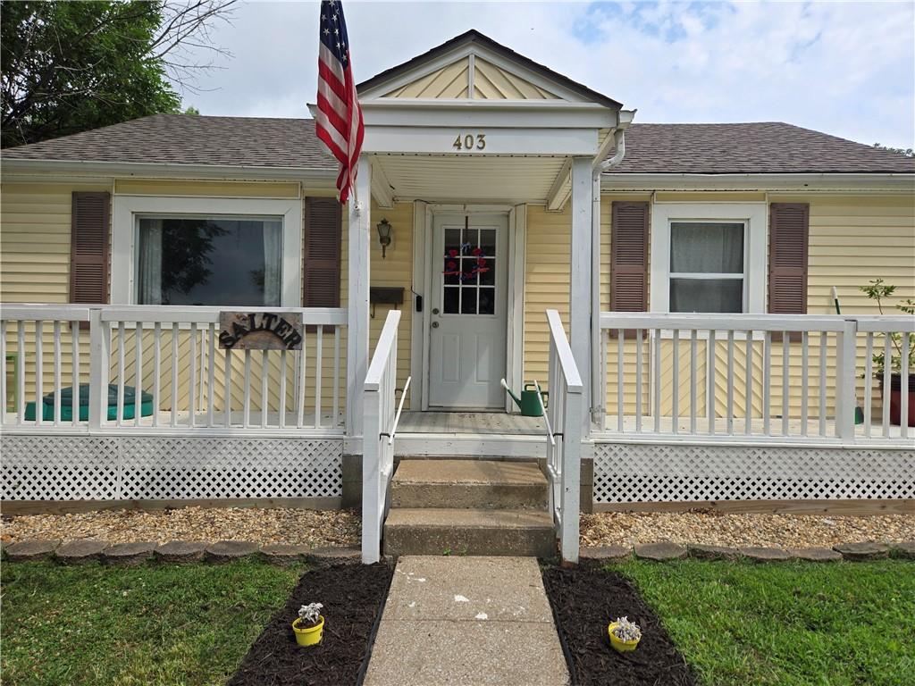 403 E 6th St, Cameron, MO 64429