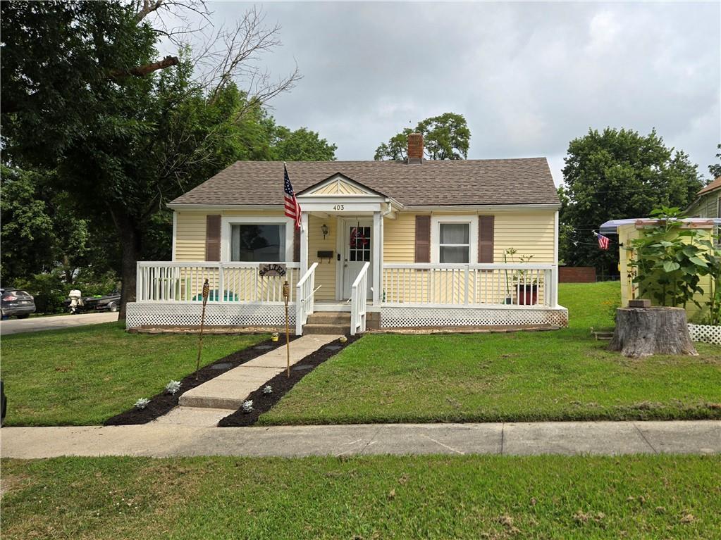 403 E 6th St, Cameron, MO 64429