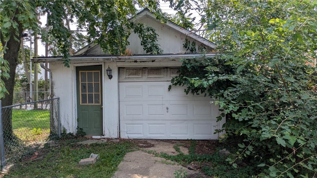 820 Vine St, Chillicothe, MO 64601