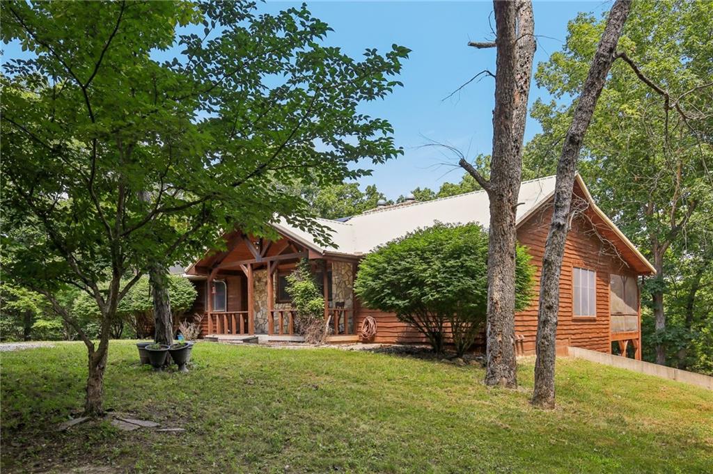 110 SE 1804p Ln, Clinton, MO 64735