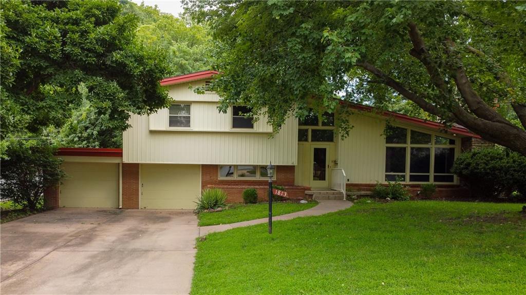 1813 Lovers Lane Heights N/A, St Joseph, MO 64505